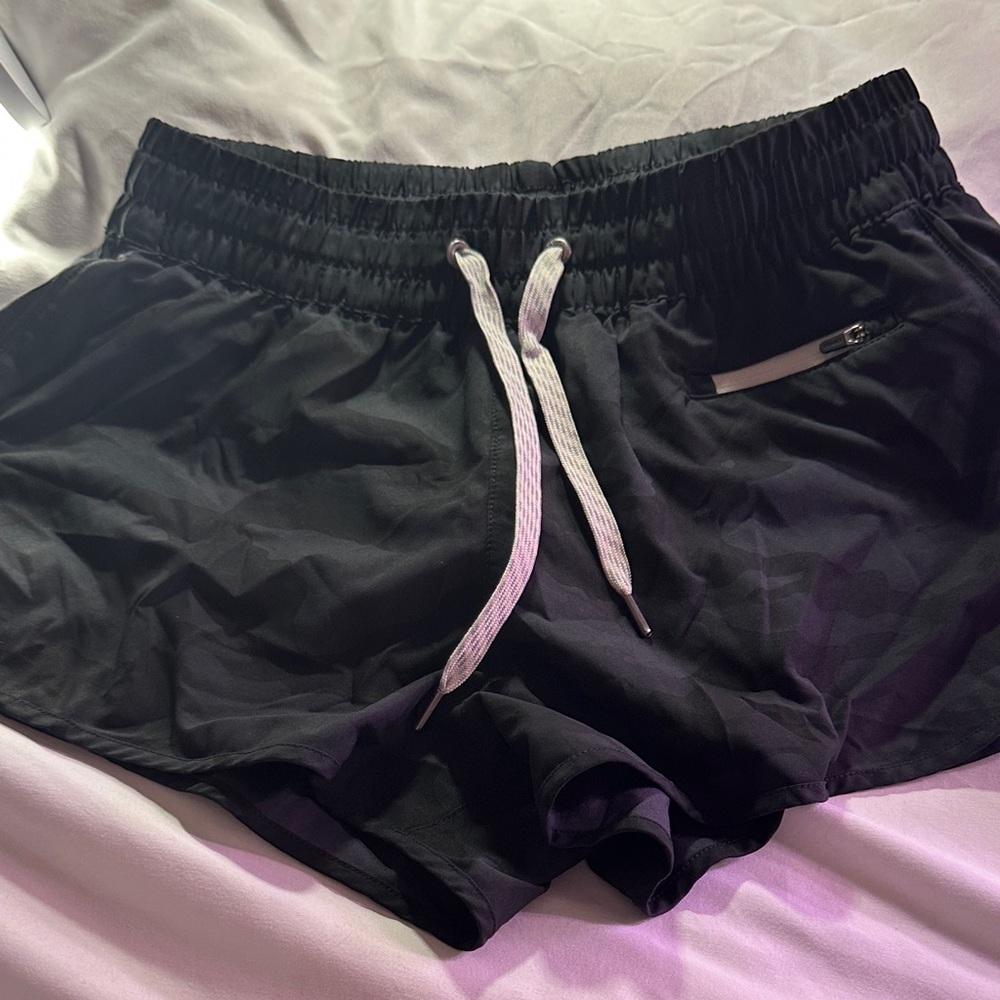 Vuori Black Women's Athletic Shorts